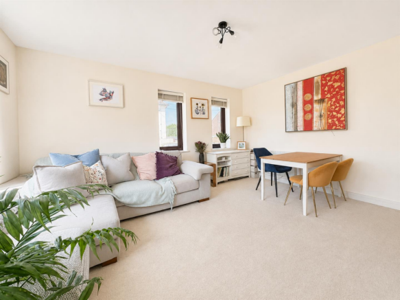 LIVING ROOM.png