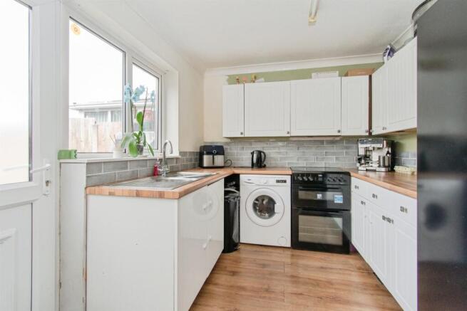 2 bed Terraced for sale Image 5