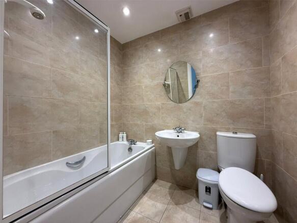 3 bed Bungalow for sale Image 11