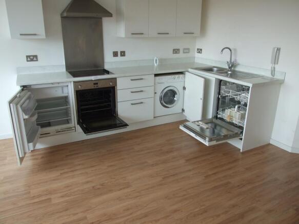Fully Fitted Kitchen