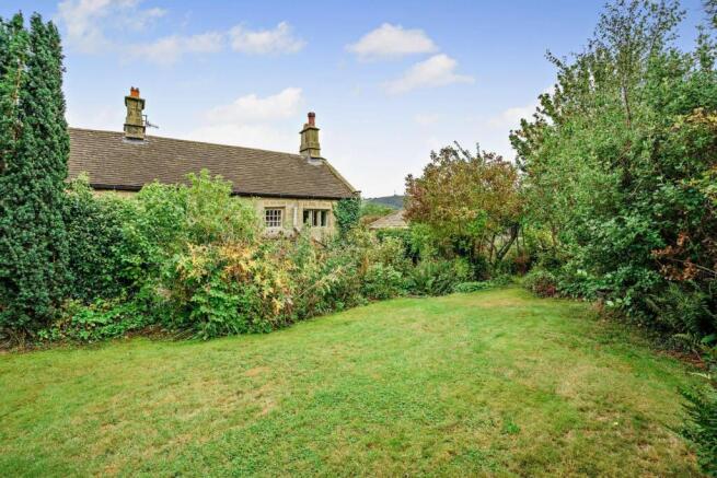 4 bed Detached for sale Image 12