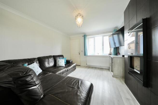 3 bed Detached for sale Image 8