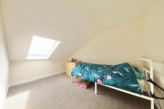 8 bed Block of Apartments for sale Image 10