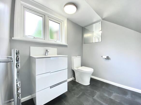 Cloakroom/wc