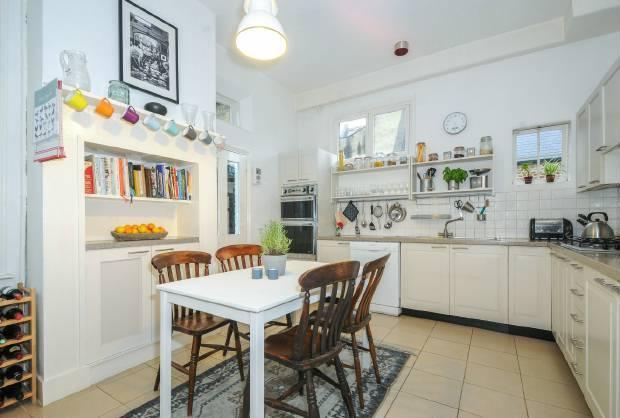 Kitchen/Breakfast Room