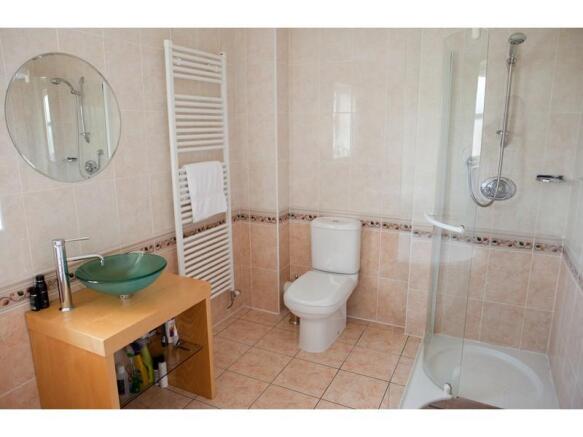 Photo 10