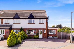 2, Manley Close, Whitfield CT16 3NA
