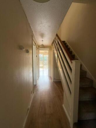 3 bed Terraced to rent Image 7