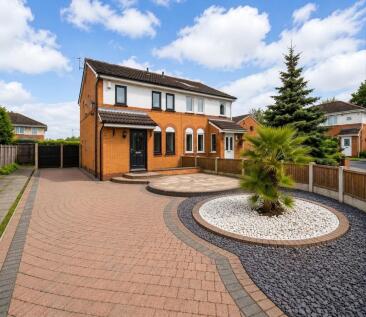 Harecastle Avenue, Eccles, M30