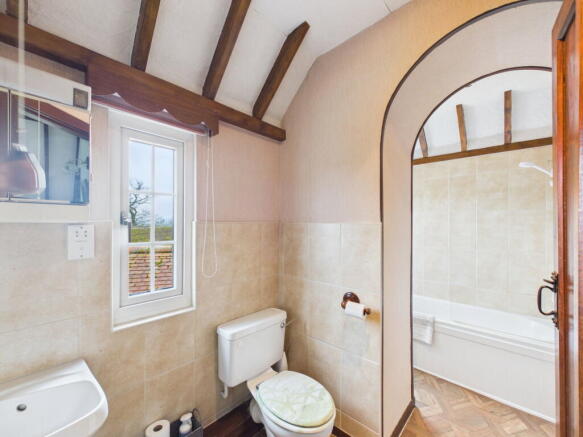 3 bed Semi-Detached for sale Image 11