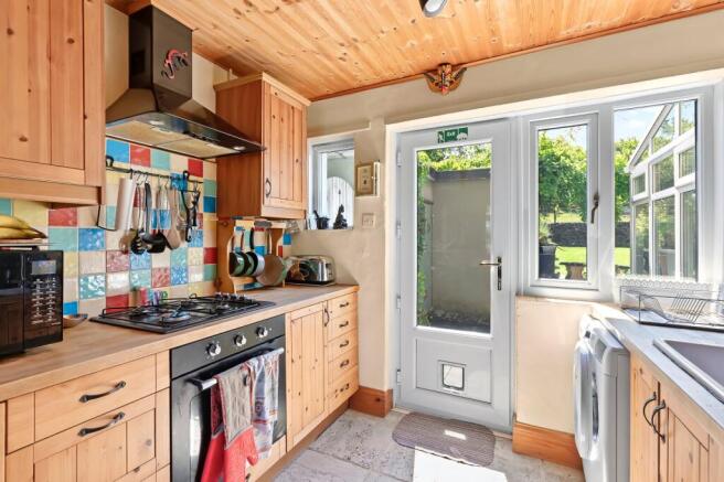 3 bed House for sale Image 11