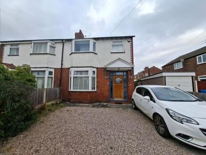 Waverley Avenue, Stretford, M32