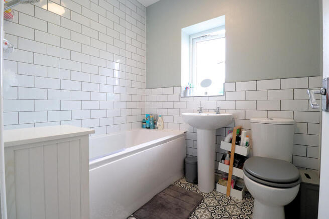 3 bed Semi-Detached for sale Image 12
