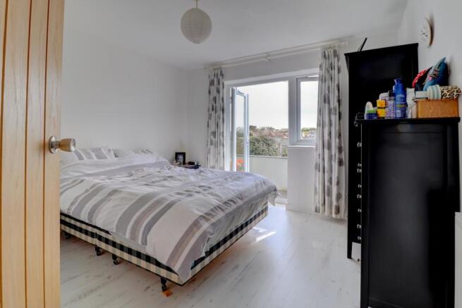 Bedroom 1.jpg