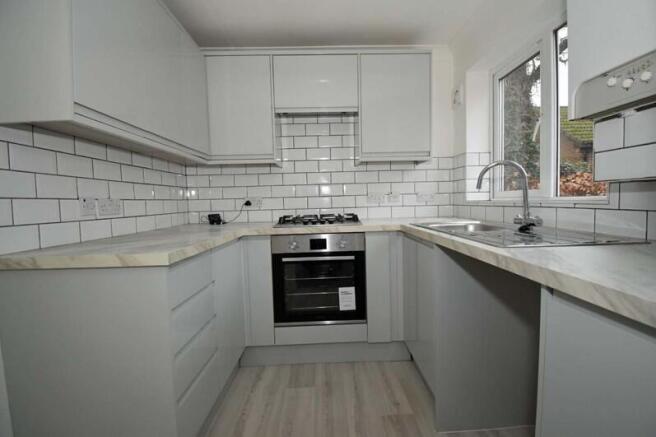 Coracle Close, Warsash, Southampton, Hampshire photo 3