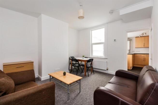 16 St Kildas Road-2.jpg