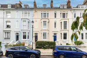 5, Pitt Street, London W8 4NX