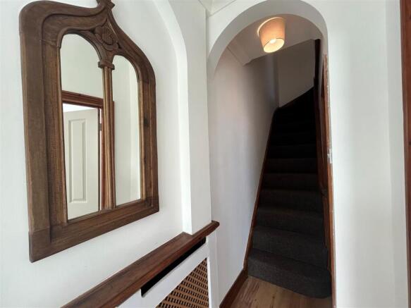 Hallway.jpg