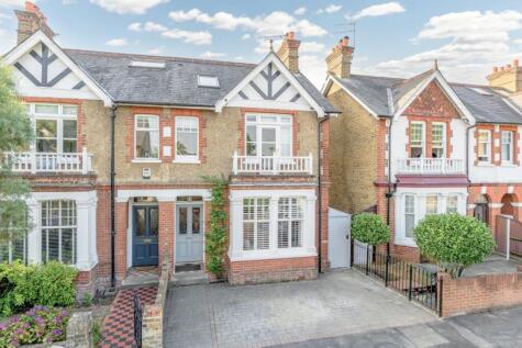 Kings Road, Walton-on-Thames, KT12