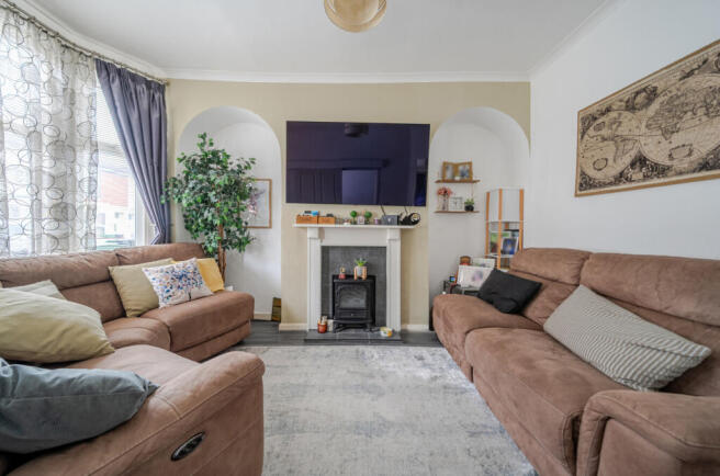 1425396-2-69aee80...