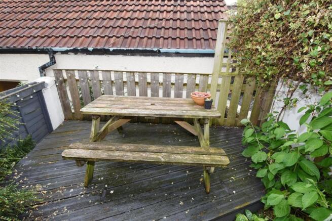 Decking to rear.jpg
