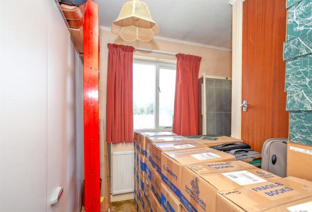 Bedroom 3.jpg