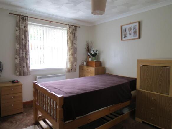 Bedroom: