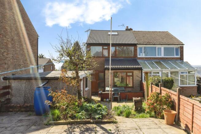 3 bed Semi-Detached for sale Image 12