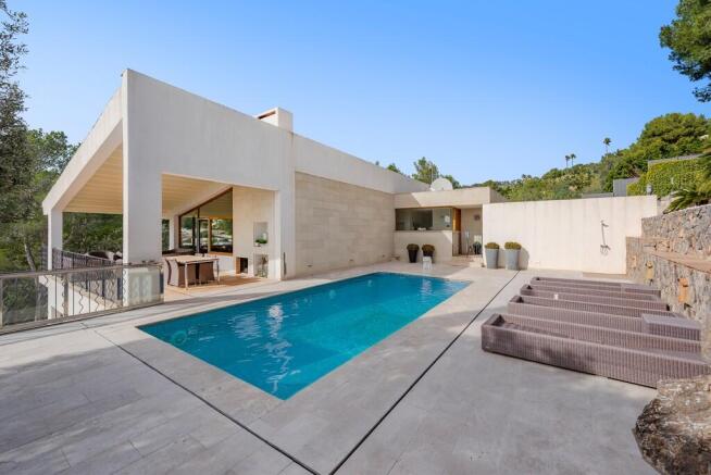 Exterior and Pool