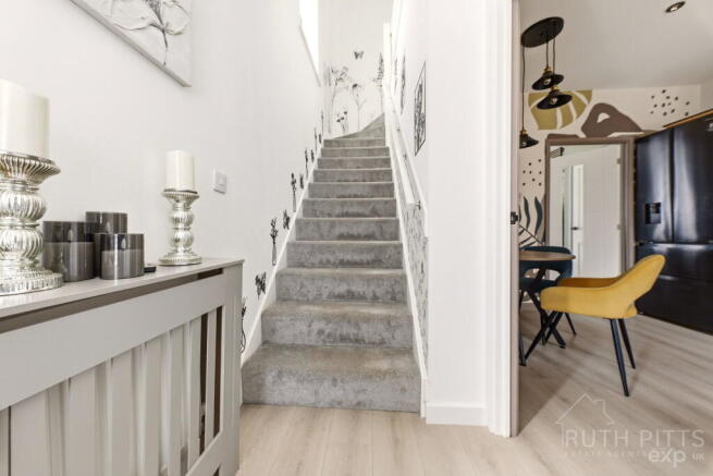 2 bed Detached for sale Image 4