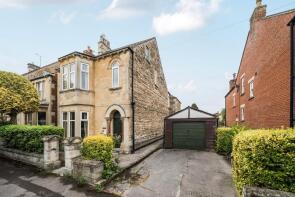 17, Westbourne Road, Trowbridge BA14 0AJ