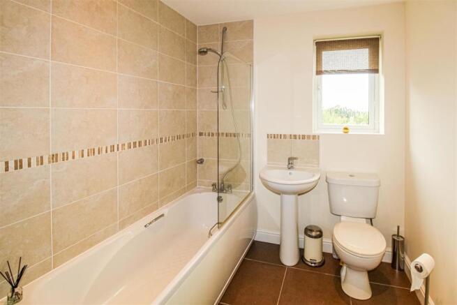 BATHROOM/W.C.