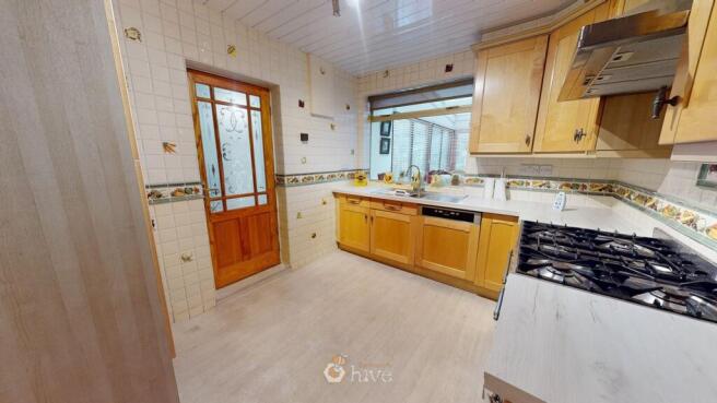 3 bed Semi-Detached for sale Image 6