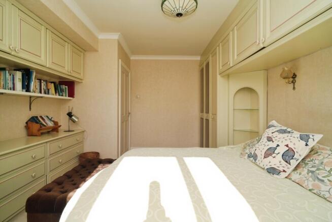 4 bed Detached for sale Image 10