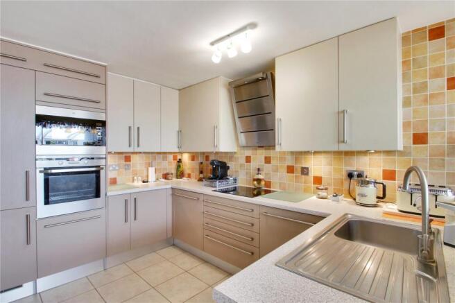 Kitchen/Breakfast Rm