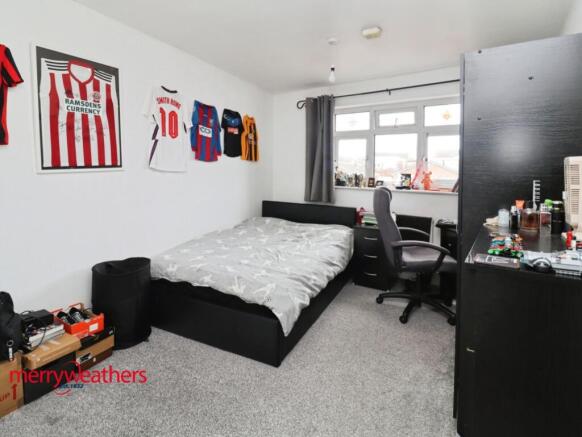 4 bed Semi-Detached for sale Image 9
