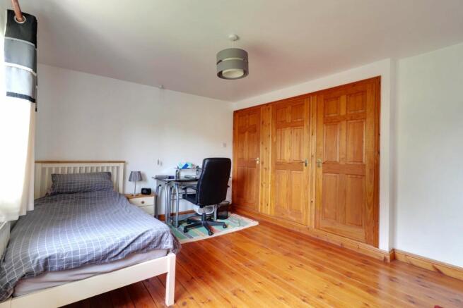 Bedroom 2 (Double)