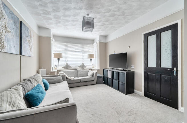 1435811-8-69d794b...