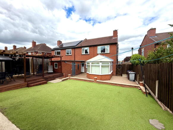3 bed Semi-Detached for sale Image 5