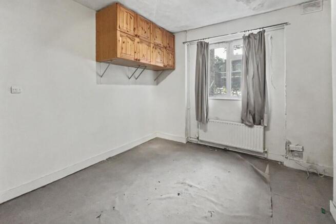 60A Asylum Road, London SE15 2LW