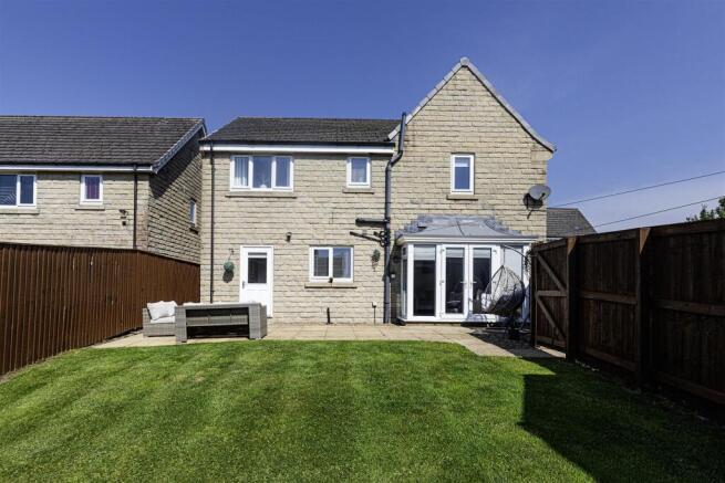 4 bed Detached for sale Image 4