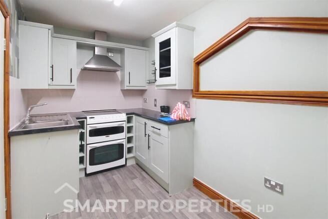 2 bed Flat to rent Image 4