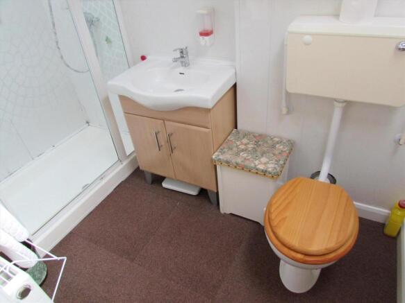 Annex Shower Room