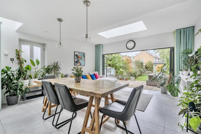 Open Plan Kitchen/ Dining