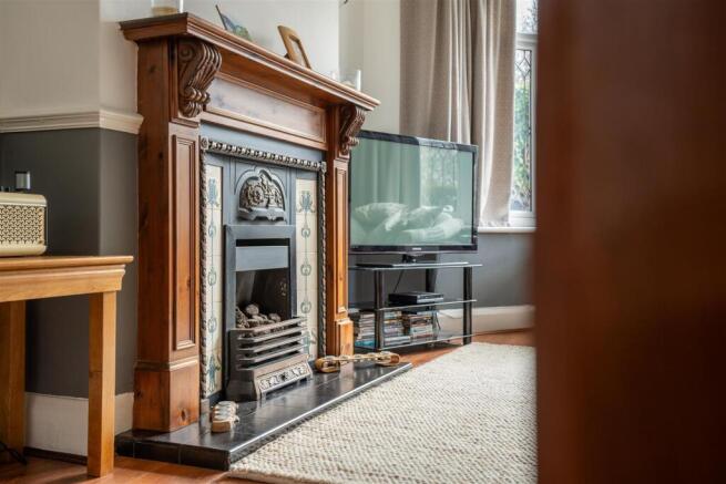 3 bed Semi-Detached for sale Image 7