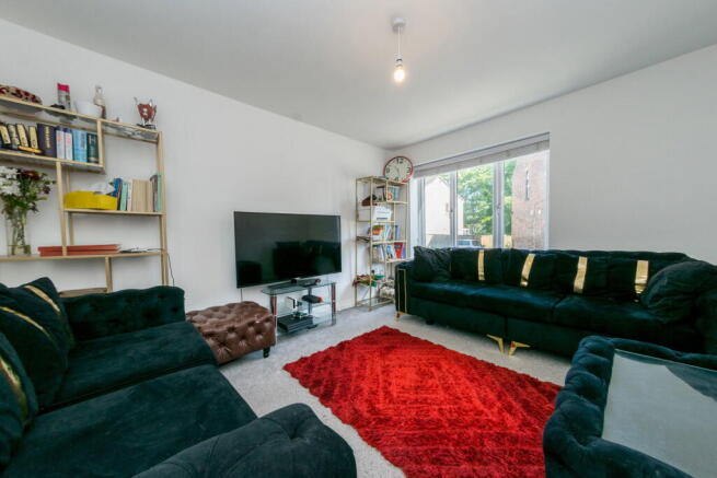 4 bed Terraced for sale Image 5