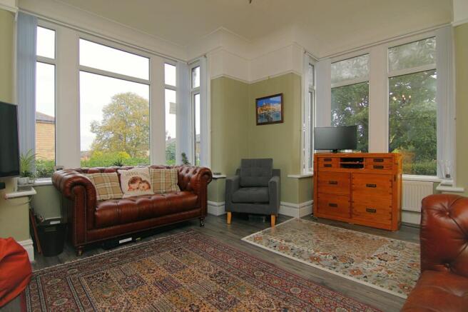Broadway Avenue, Marshfields, Bradford, BD5 photo 4