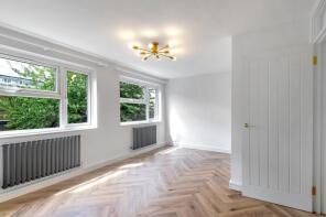 153, Larch Close, London SW12 9SX
