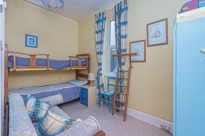 BEDROOM (COTTAGE)