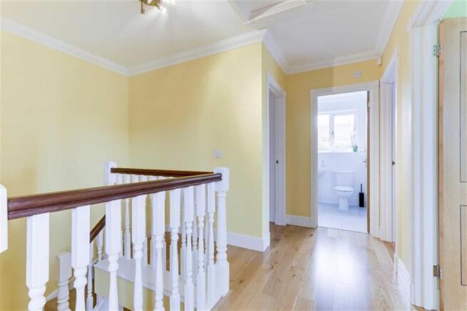 FIRST FLOOR LANDING